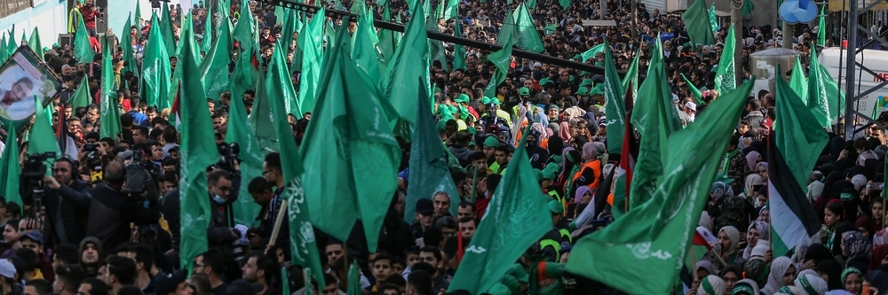Partidarios de Hamás protestan contra las incursiones israelíes en el campus de la mezquita de Al-Aqsa